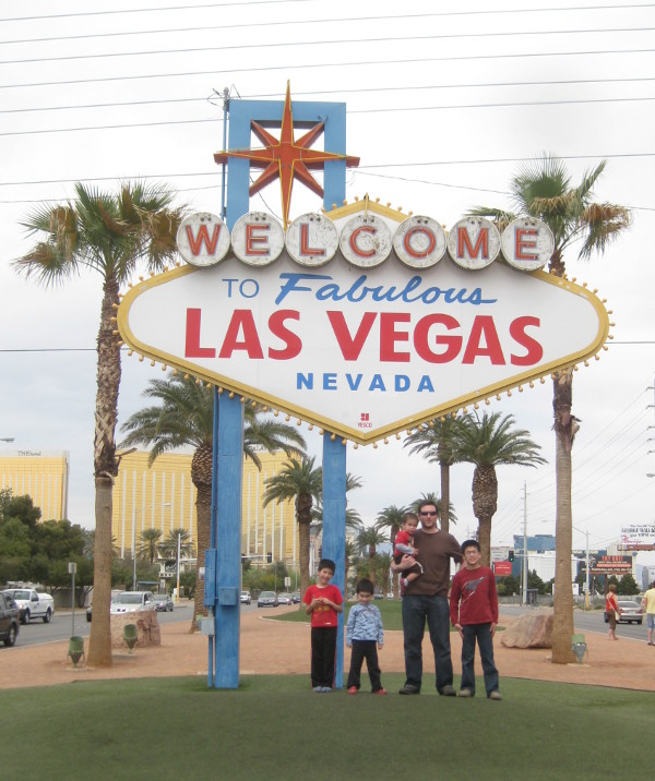 photo of the Weclome to Fabulous Las Vegas sign