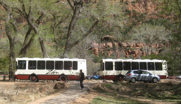 photo of a shuttle bus at Zion National Park